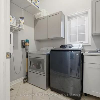 311, Maria Antonia, Vellore Village, Vaughan