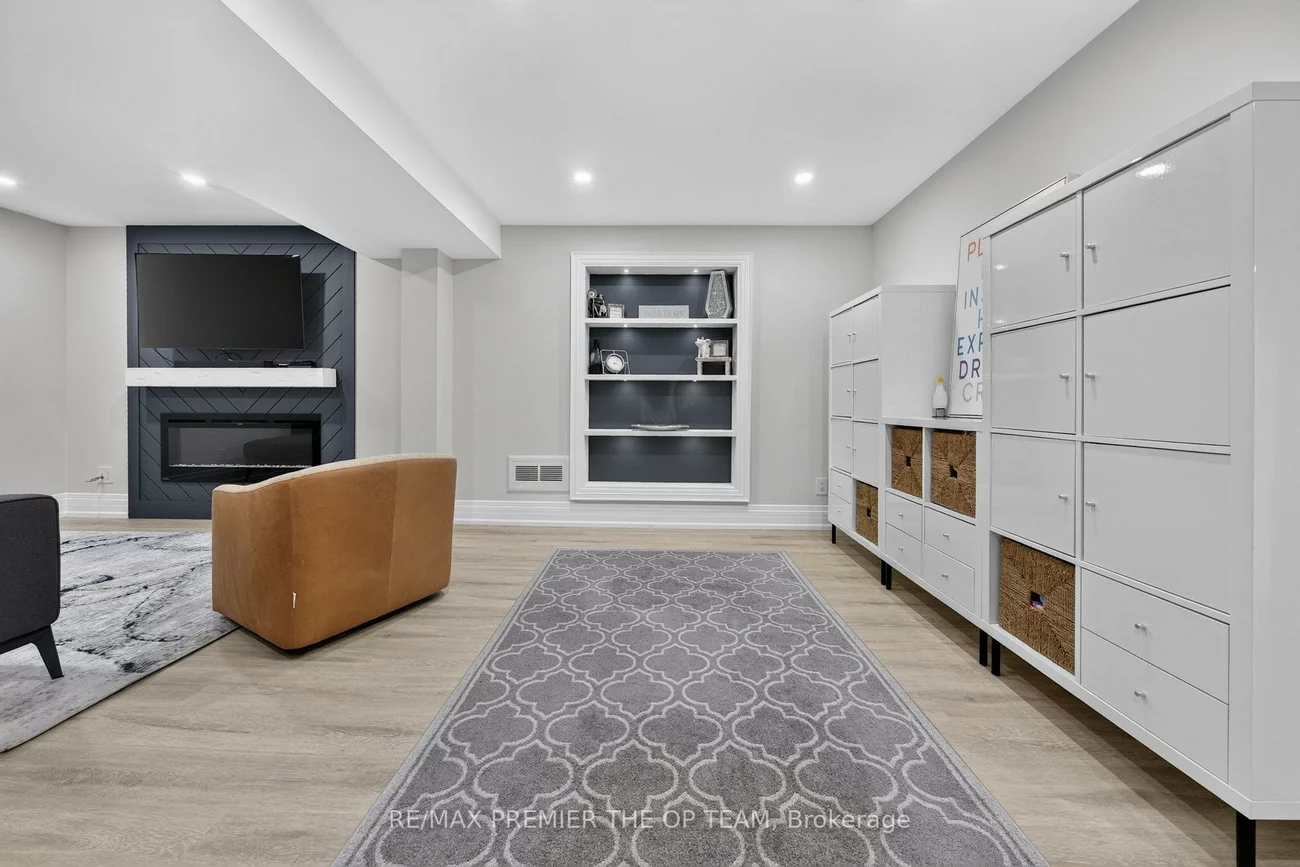 3, Sedgewick, Vellore Village, Vaughan