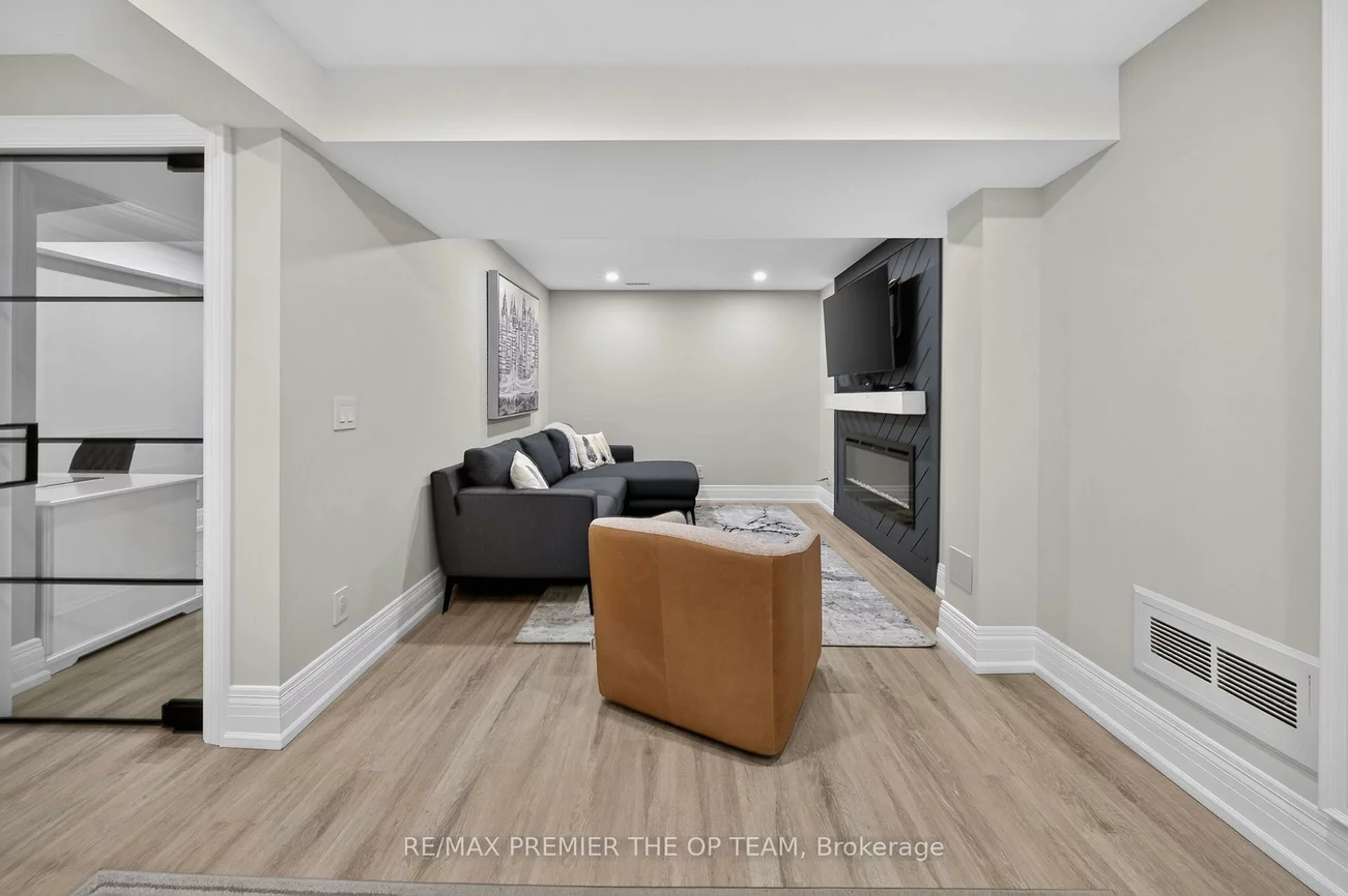 3, Sedgewick, Vellore Village, Vaughan