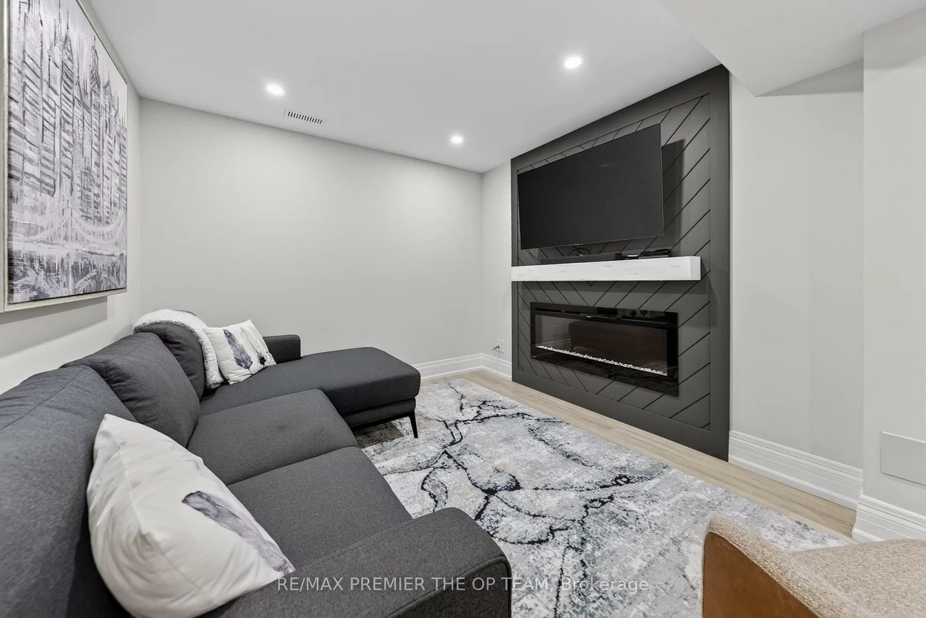 3, Sedgewick, Vellore Village, Vaughan
