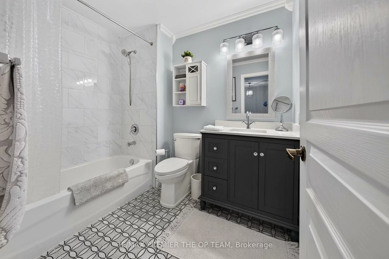 3, Sedgewick, Vellore Village, Vaughan