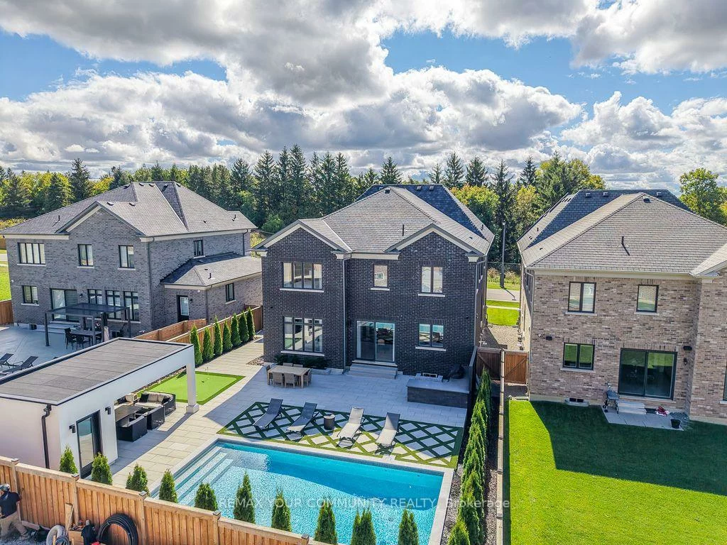 86, Sculpture Garden, Kleinburg, Vaughan