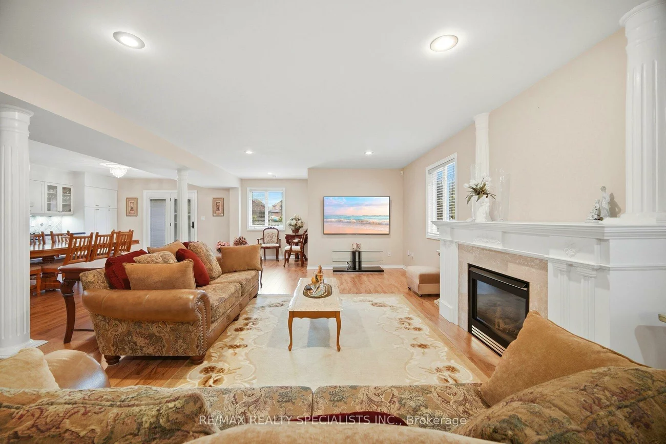 223, Sonoma, Sonoma Heights, Vaughan