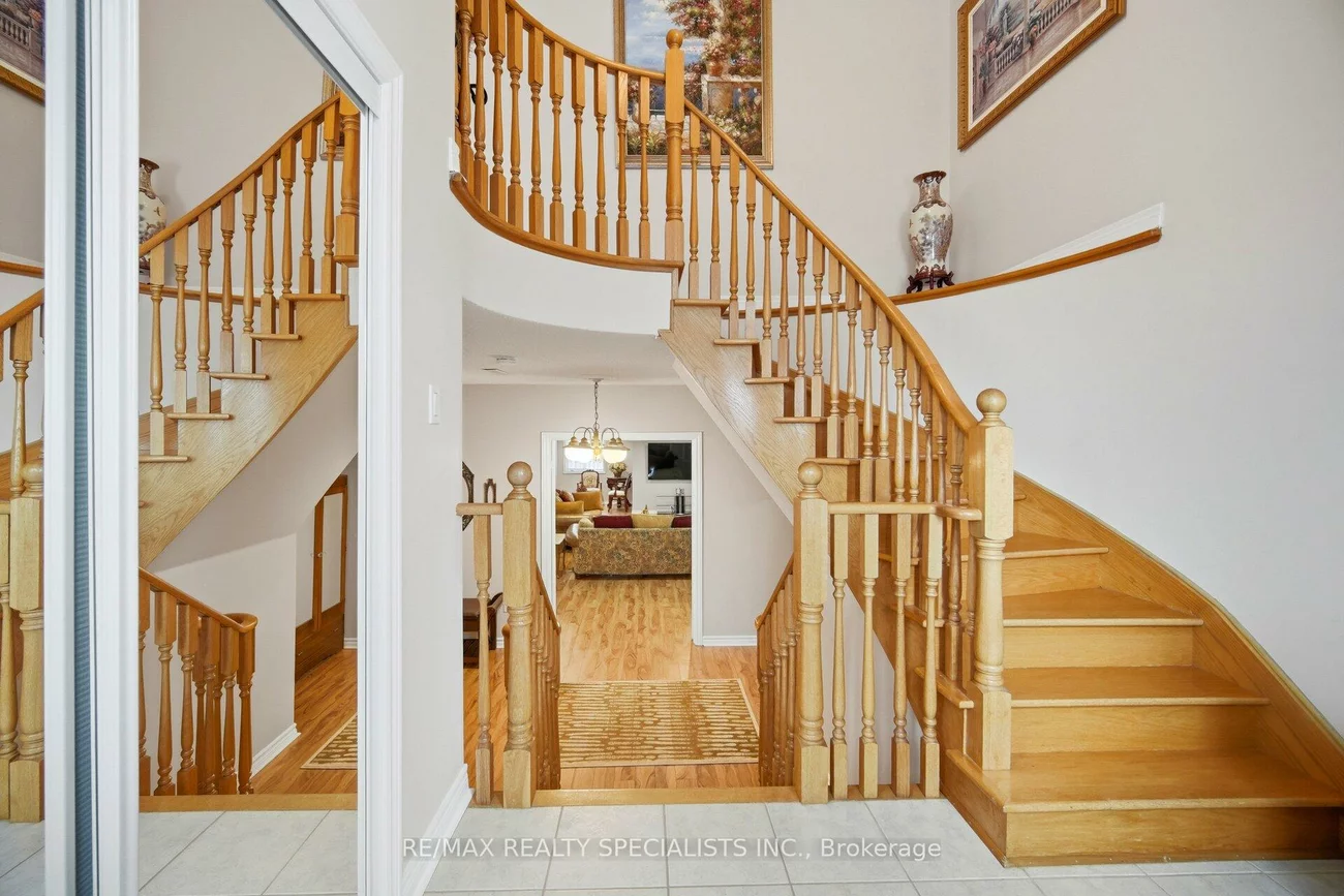 223, Sonoma, Sonoma Heights, Vaughan