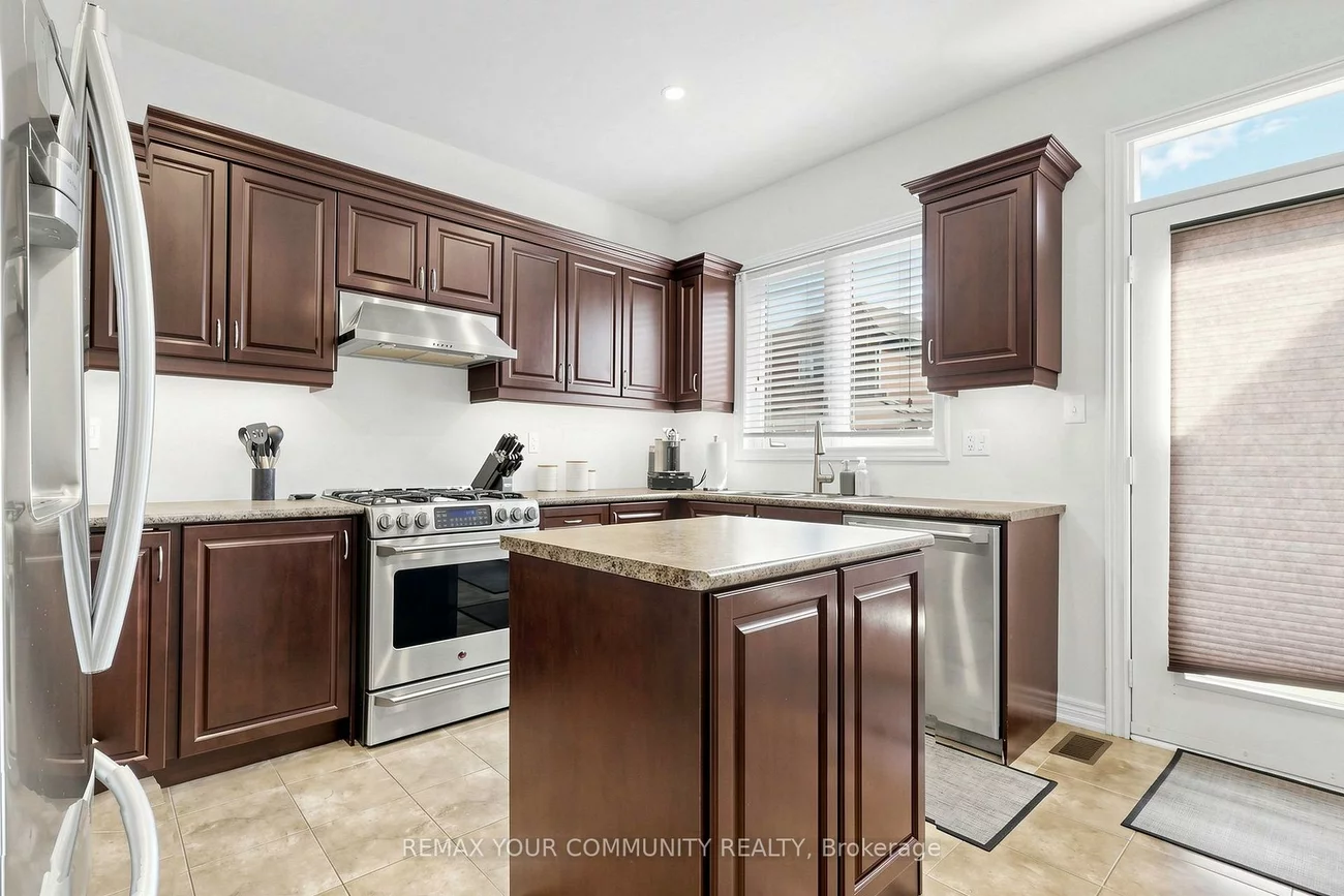 11, Trudeau, Vellore Village, Vaughan
