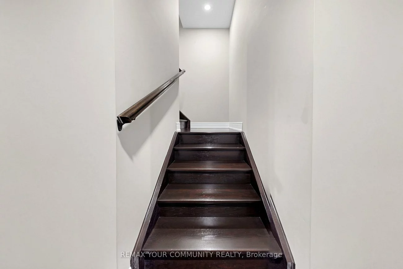 11, Trudeau, Vellore Village, Vaughan