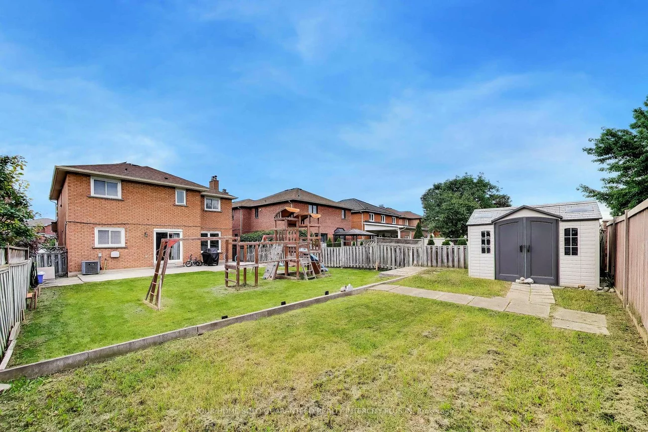 27, Via Nova, East Woodbridge, Vaughan