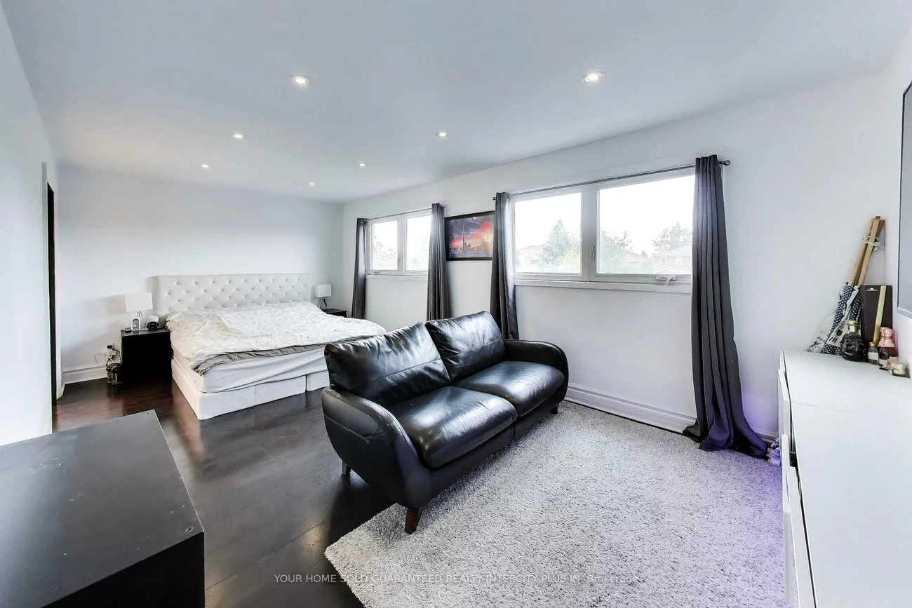 27, Via Nova, East Woodbridge, Vaughan