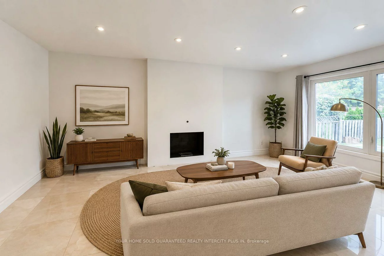 27, Via Nova, East Woodbridge, Vaughan