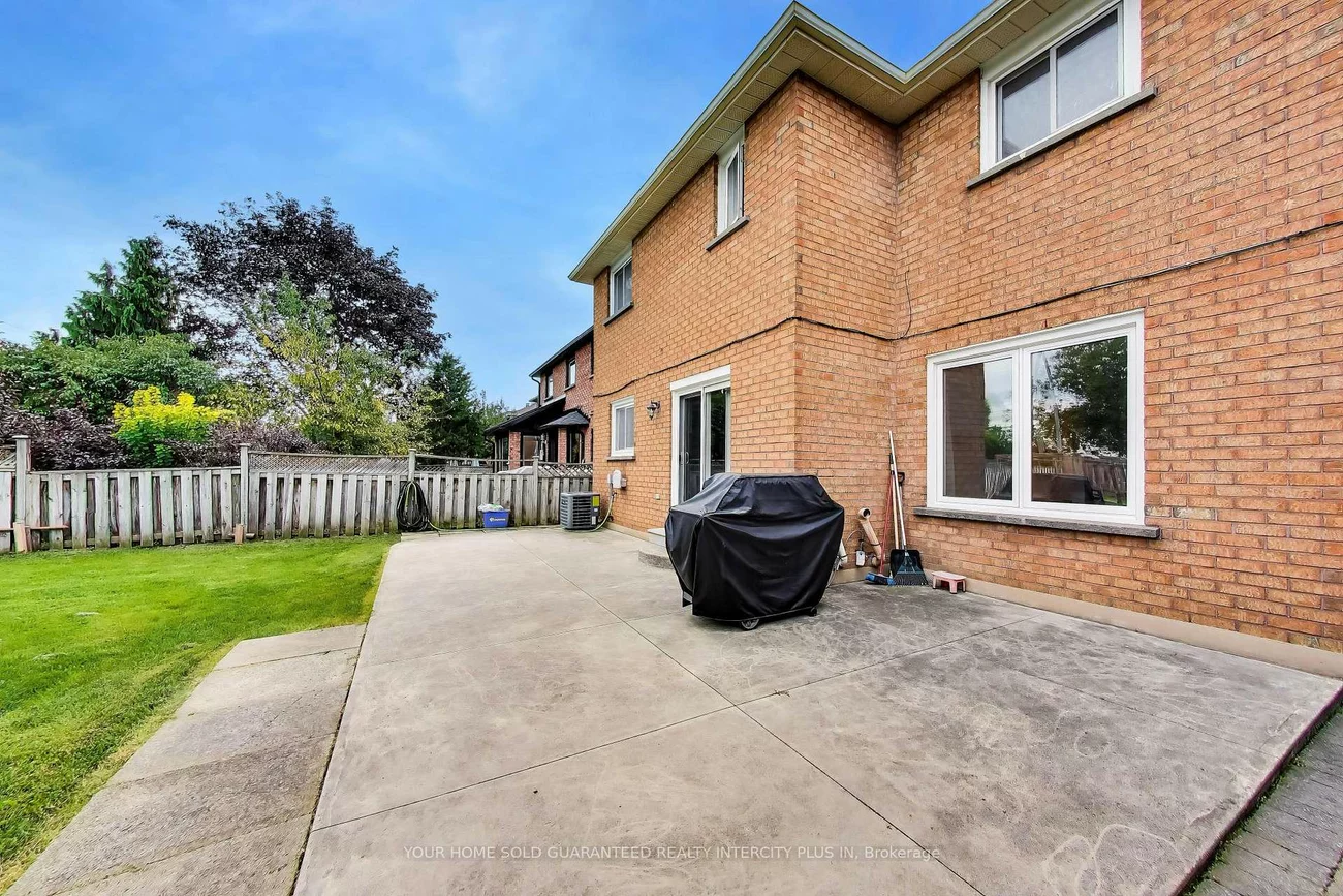 27, Via Nova, East Woodbridge, Vaughan