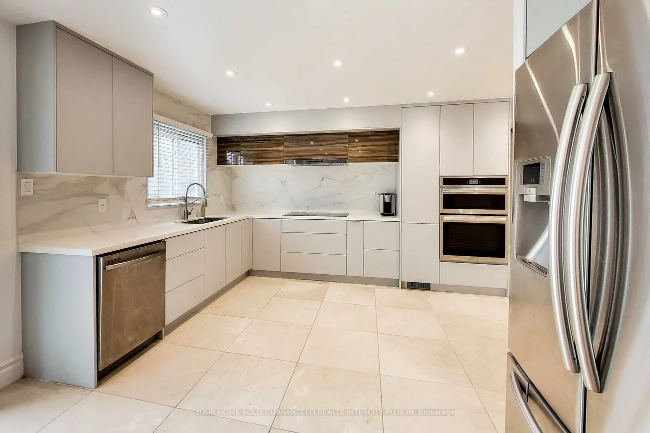 27, Via Nova, East Woodbridge, Vaughan