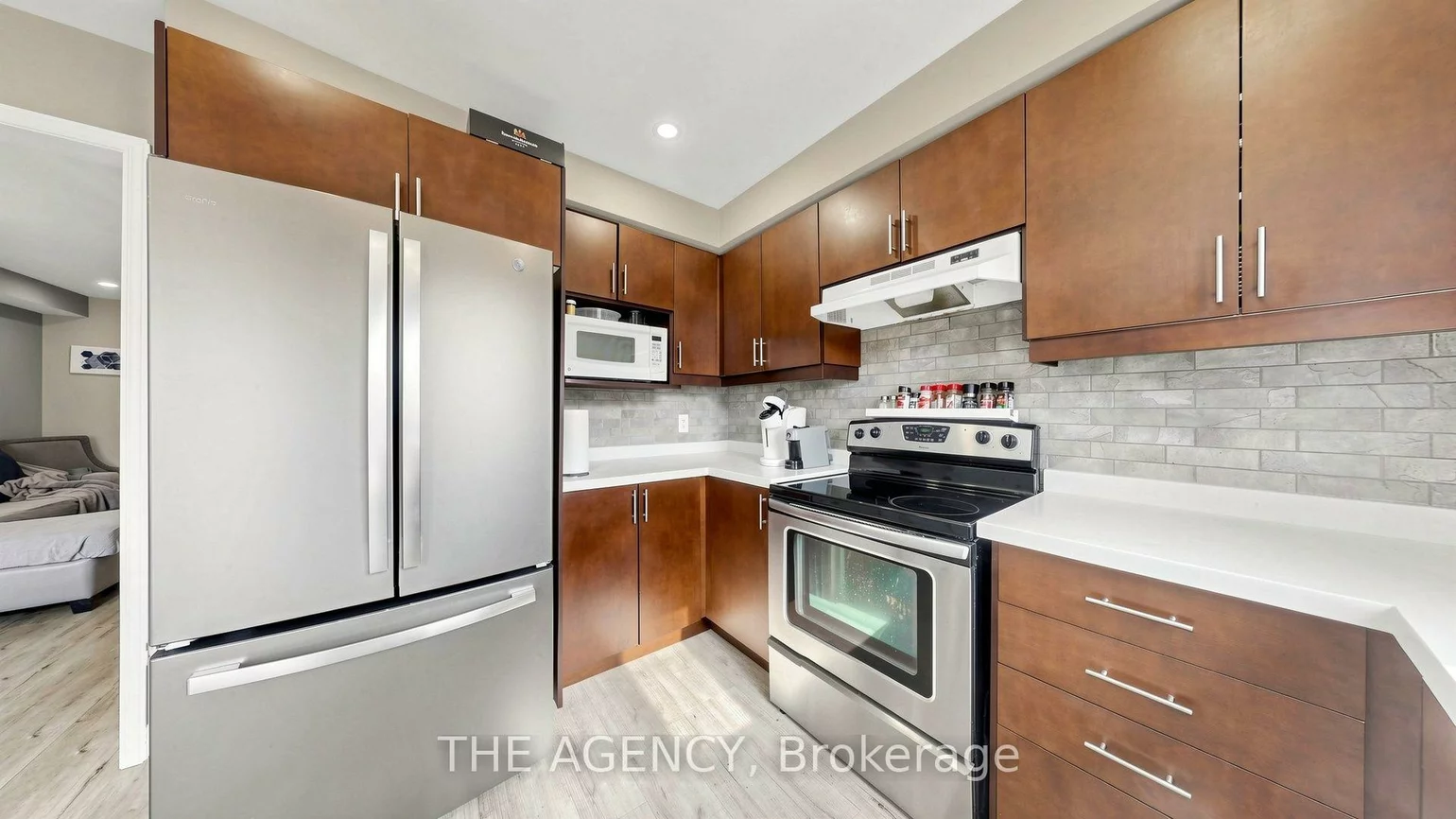 36, Keystar, Vellore Village, Vaughan