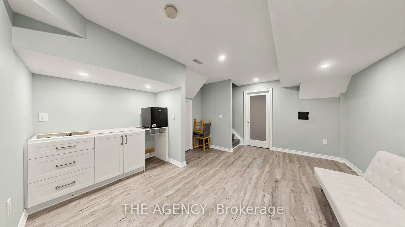 36, Keystar, Vellore Village, Vaughan