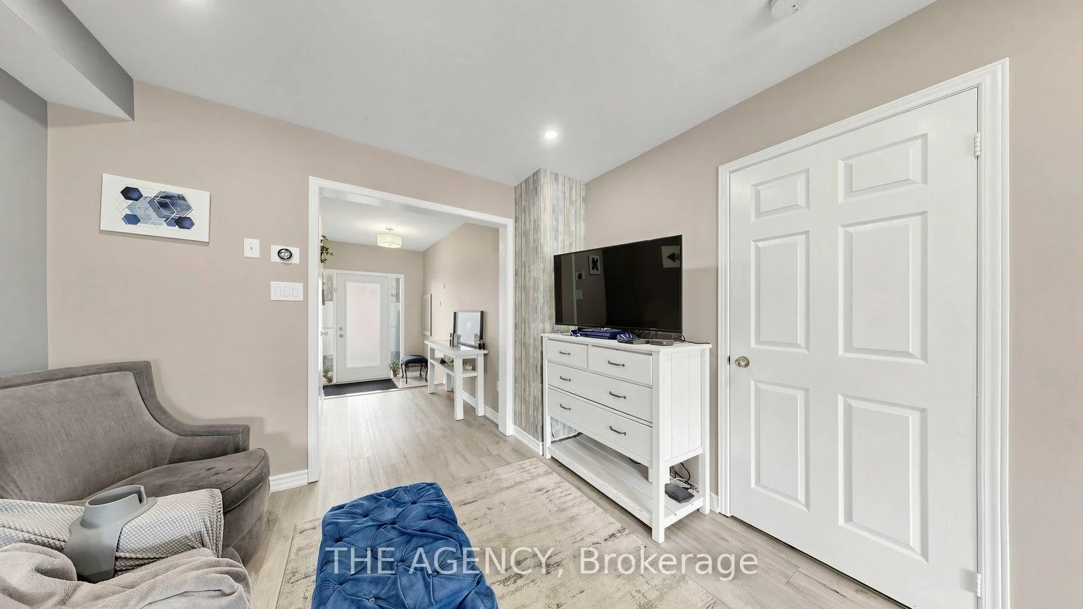 36, Keystar, Vellore Village, Vaughan