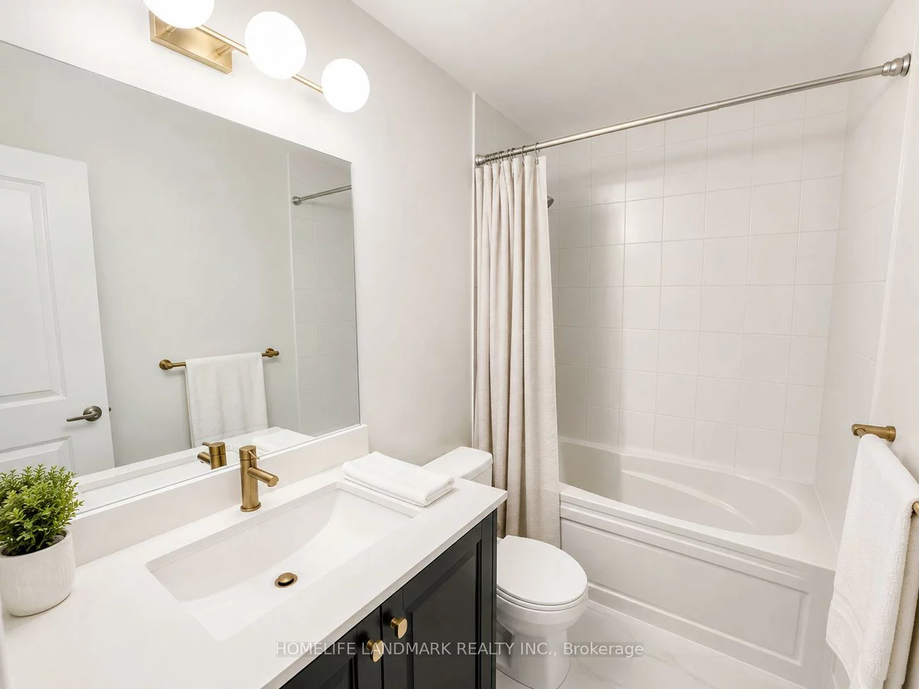 34, Shatner Turnabout, East Woodbridge, Vaughan