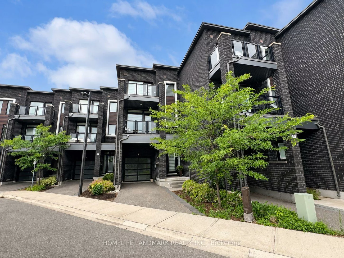 34, Shatner Turnabout, East Woodbridge, Vaughan