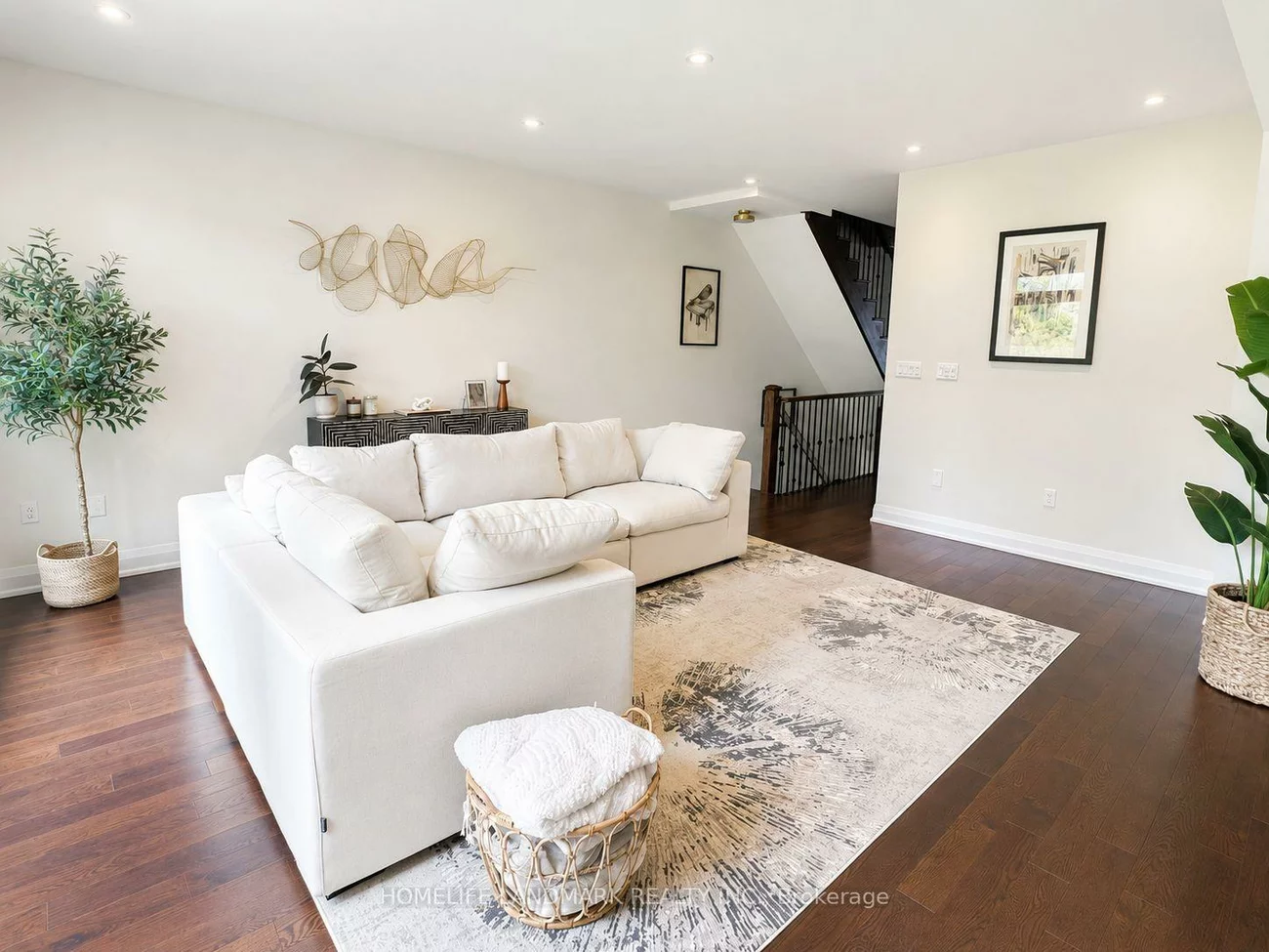34, Shatner Turnabout, East Woodbridge, Vaughan