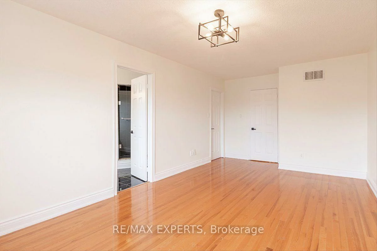 104, Echo Ridge, Sonoma Heights, Vaughan
