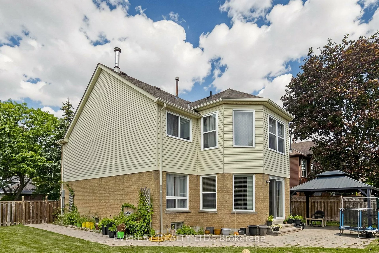 7, Tarlton, Brownridge, Vaughan