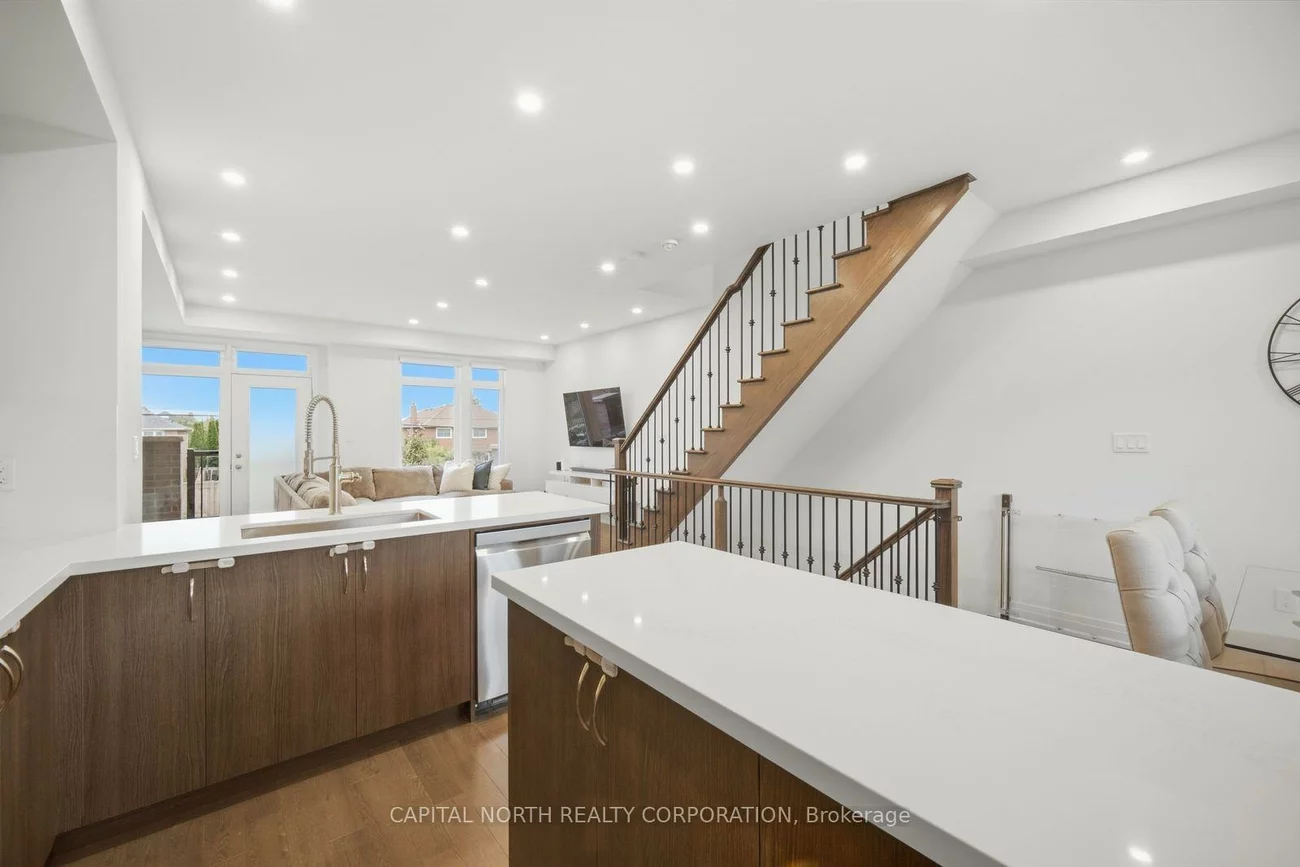 41, Shatner Turnabout, East Woodbridge, Vaughan