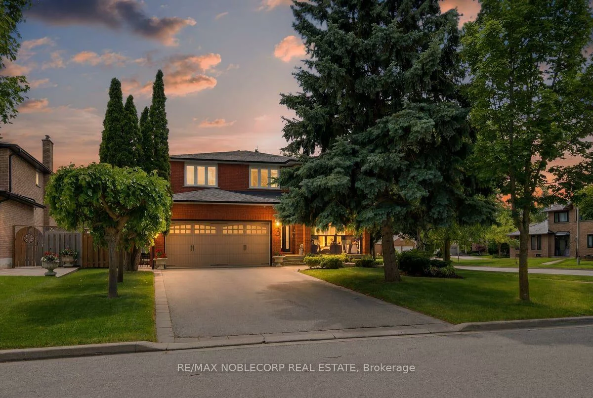 3, Castlehill, Maple, Vaughan