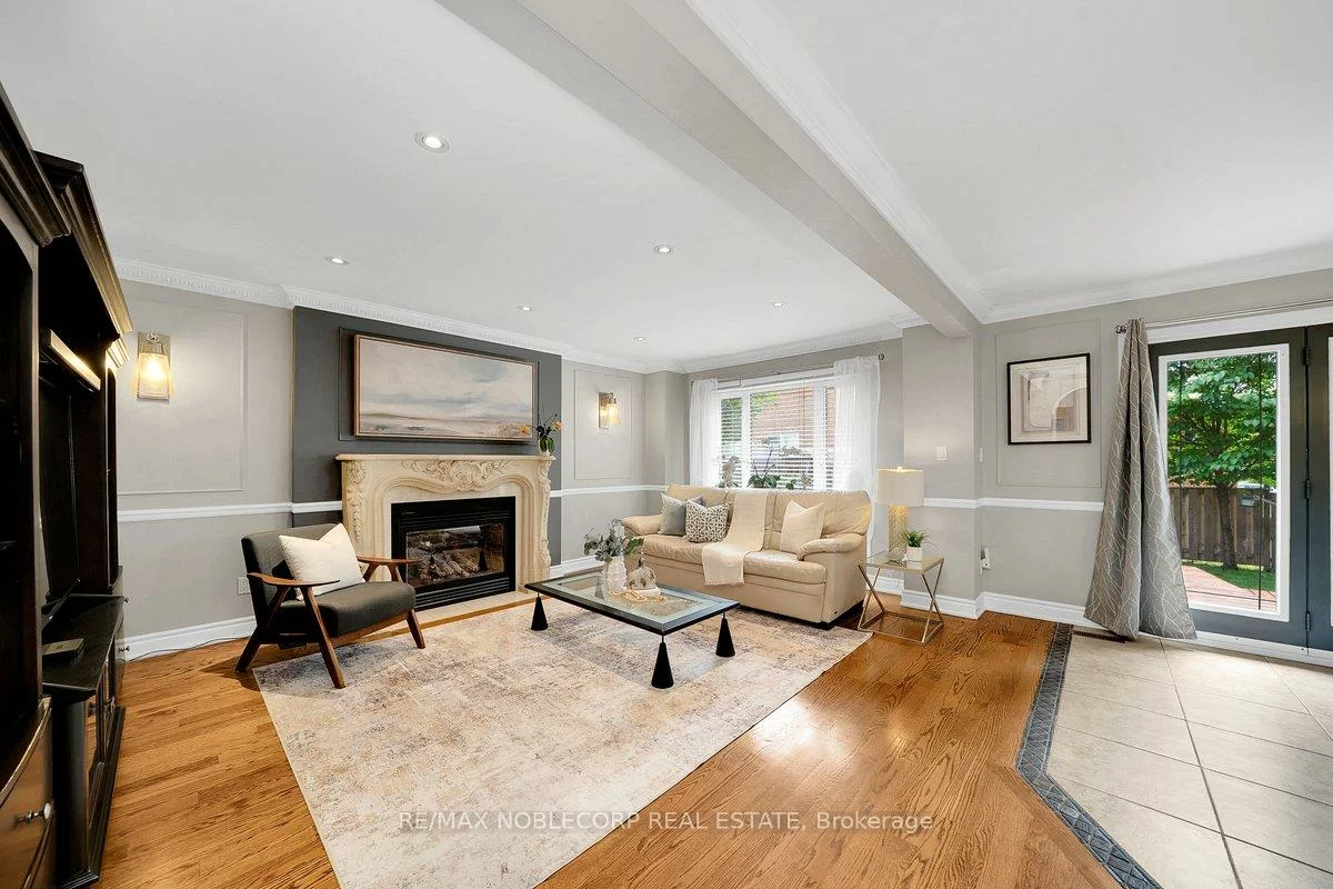 3, Castlehill, Maple, Vaughan