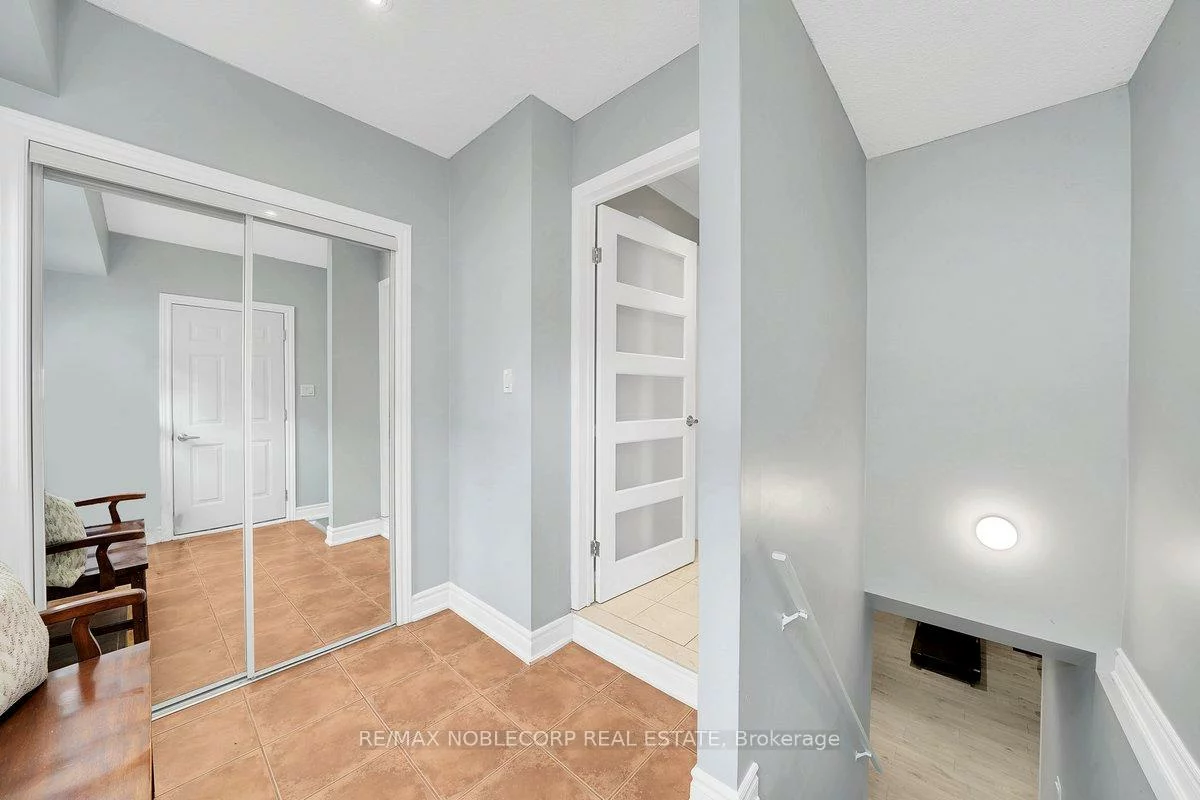 3, Castlehill, Maple, Vaughan