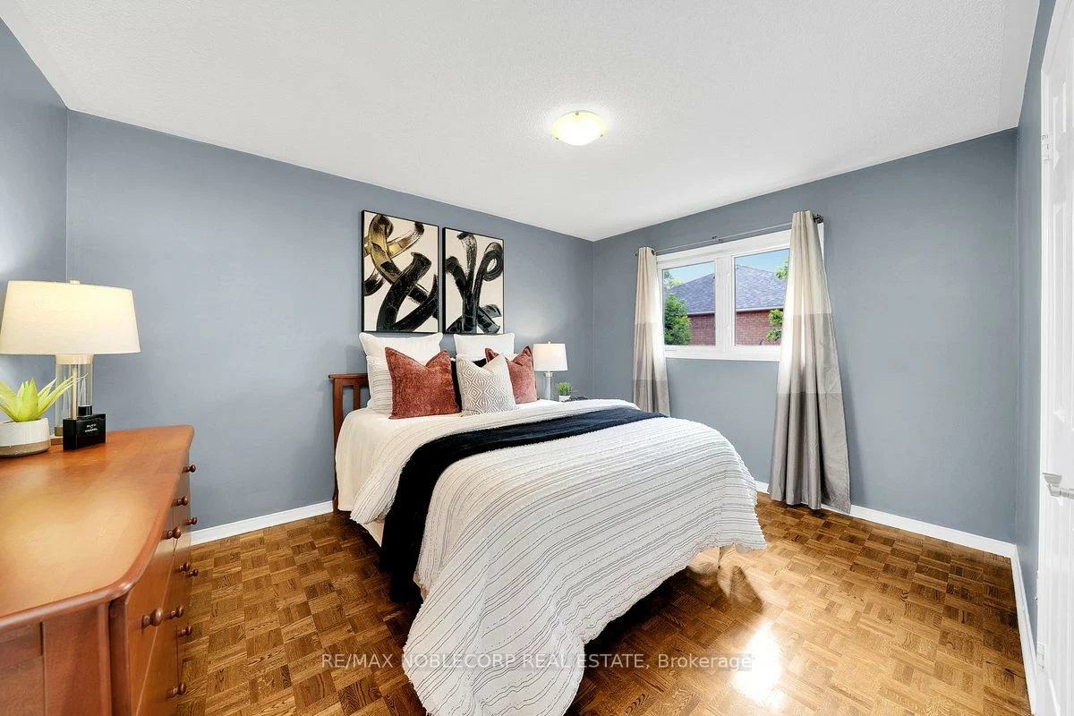 3, Castlehill, Maple, Vaughan
