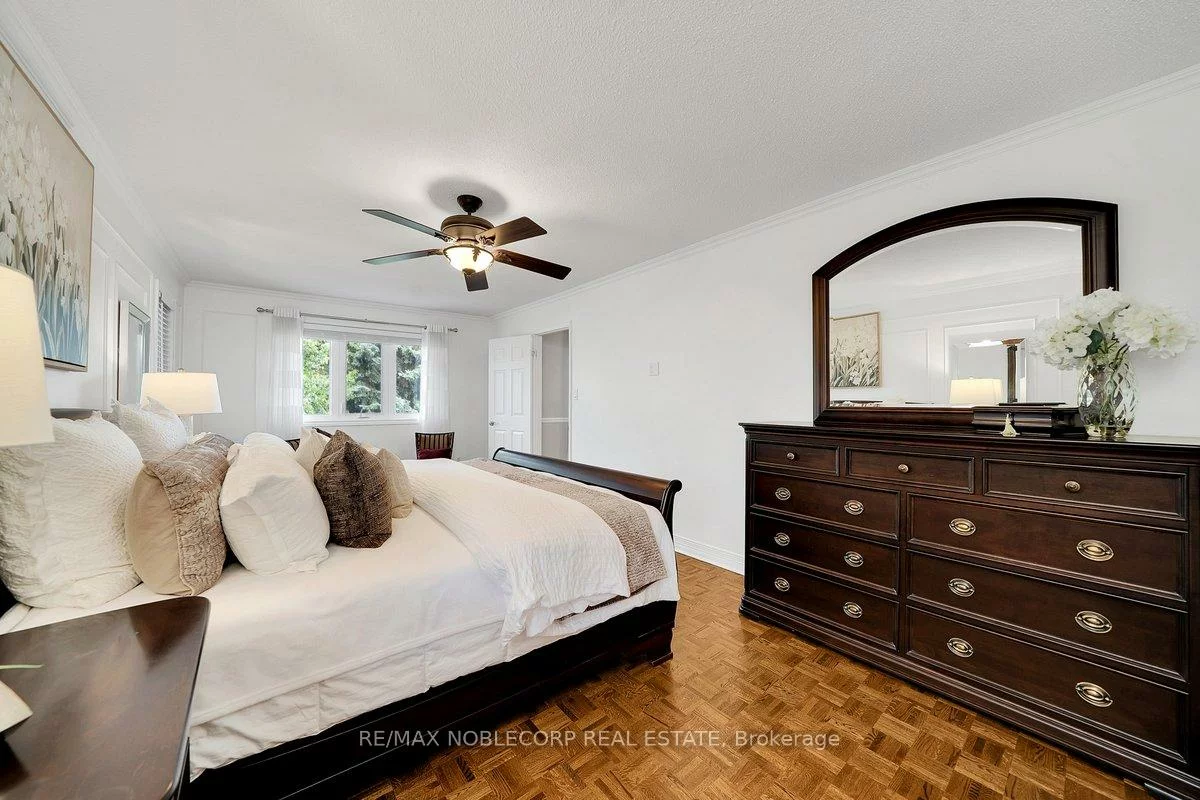 3, Castlehill, Maple, Vaughan
