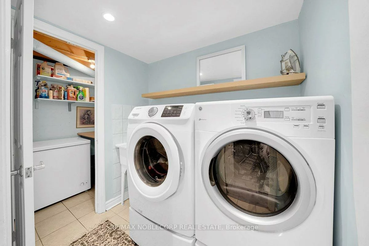 3, Castlehill, Maple, Vaughan