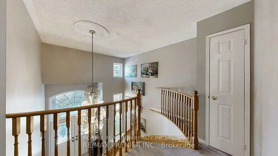 215, Drummond, Maple, Vaughan