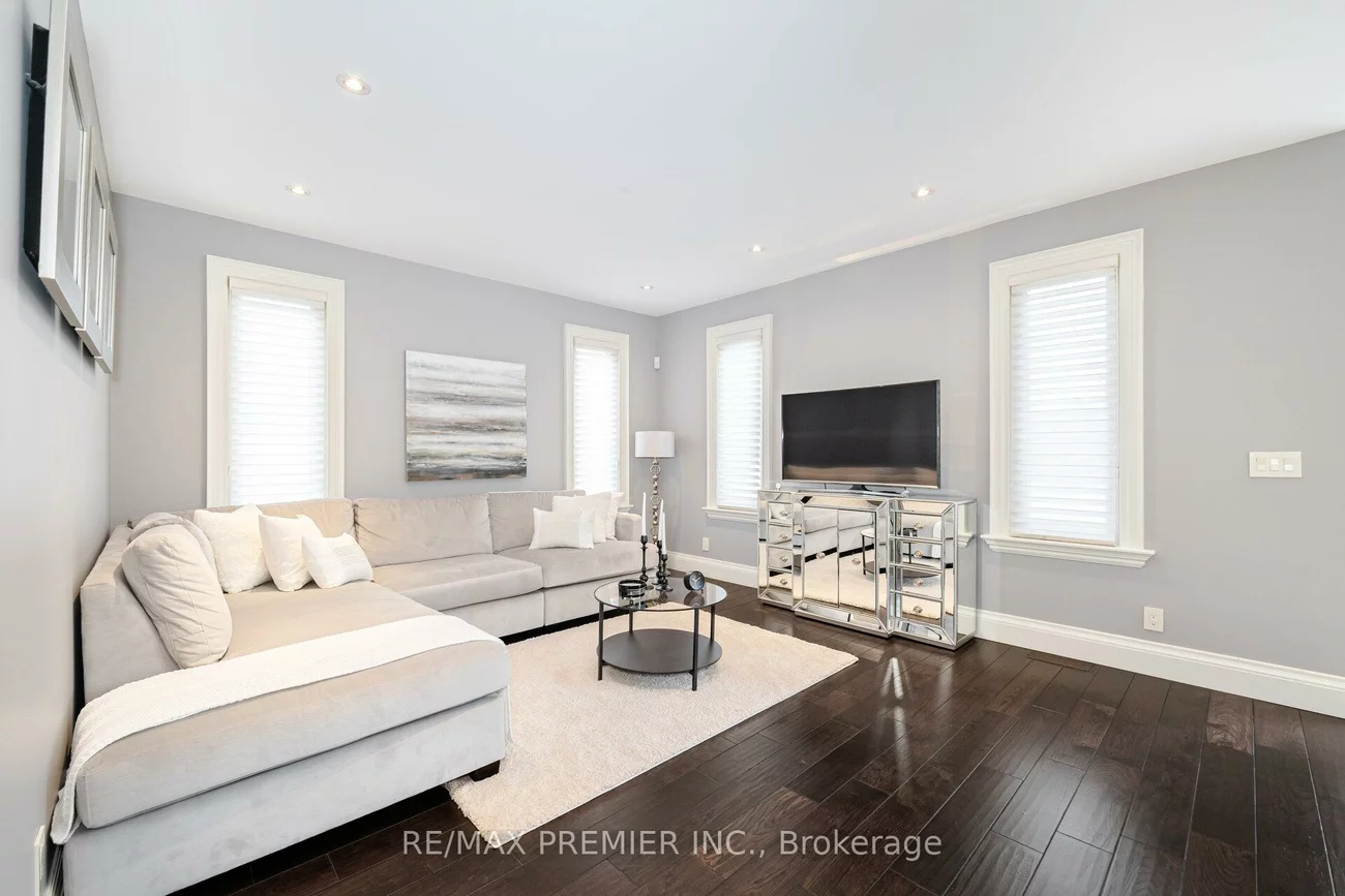 28, Ellerby, West Woodbridge, Vaughan