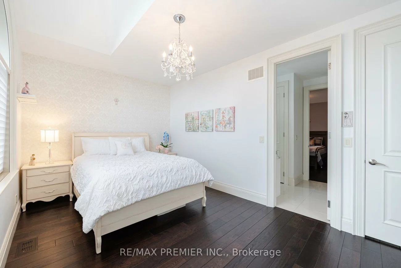 28, Ellerby, West Woodbridge, Vaughan