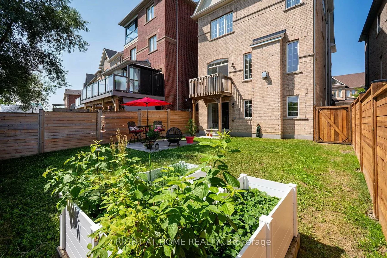 43, Hopewell, Kleinburg, Vaughan