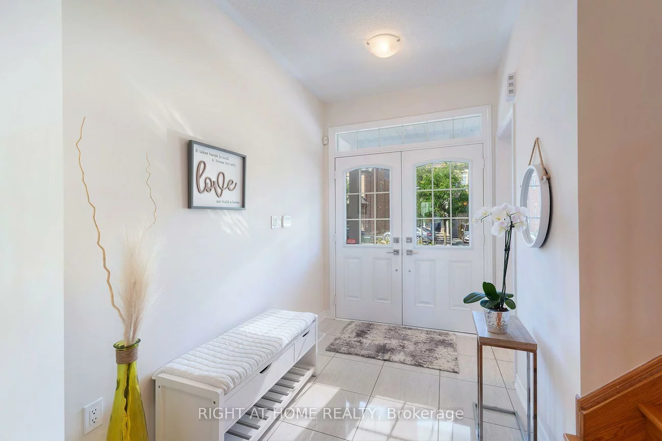 43, Hopewell, Kleinburg, Vaughan