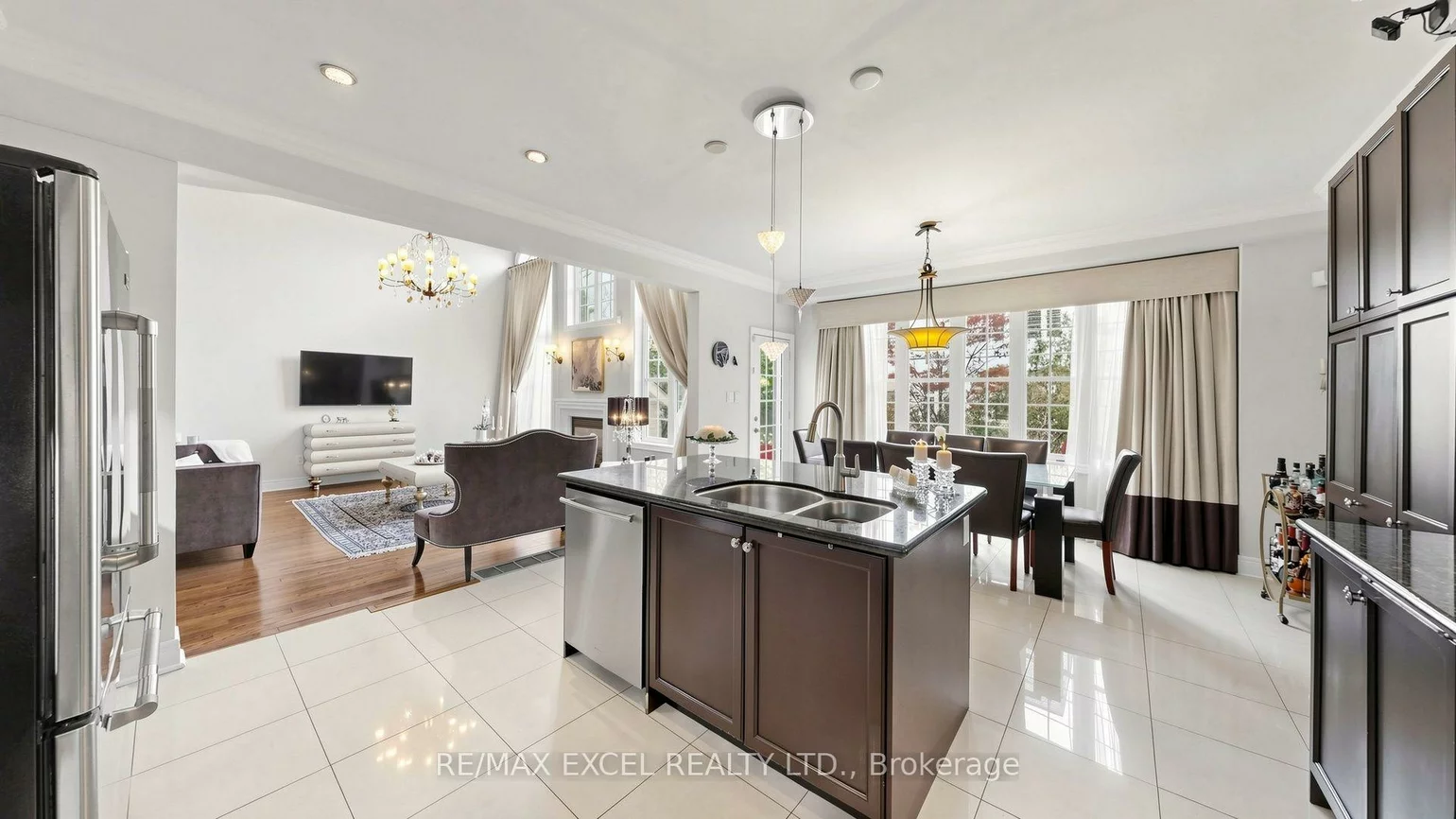 651, Via Romano, Patterson, Vaughan