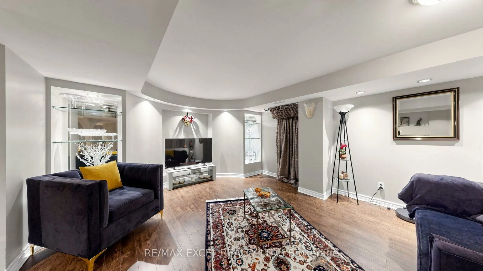 651, Via Romano, Patterson, Vaughan