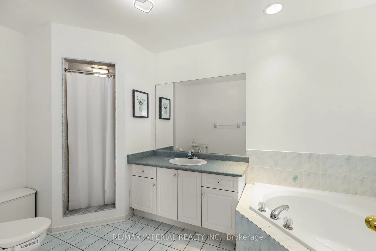 145, Blue Willow, East Woodbridge, Vaughan