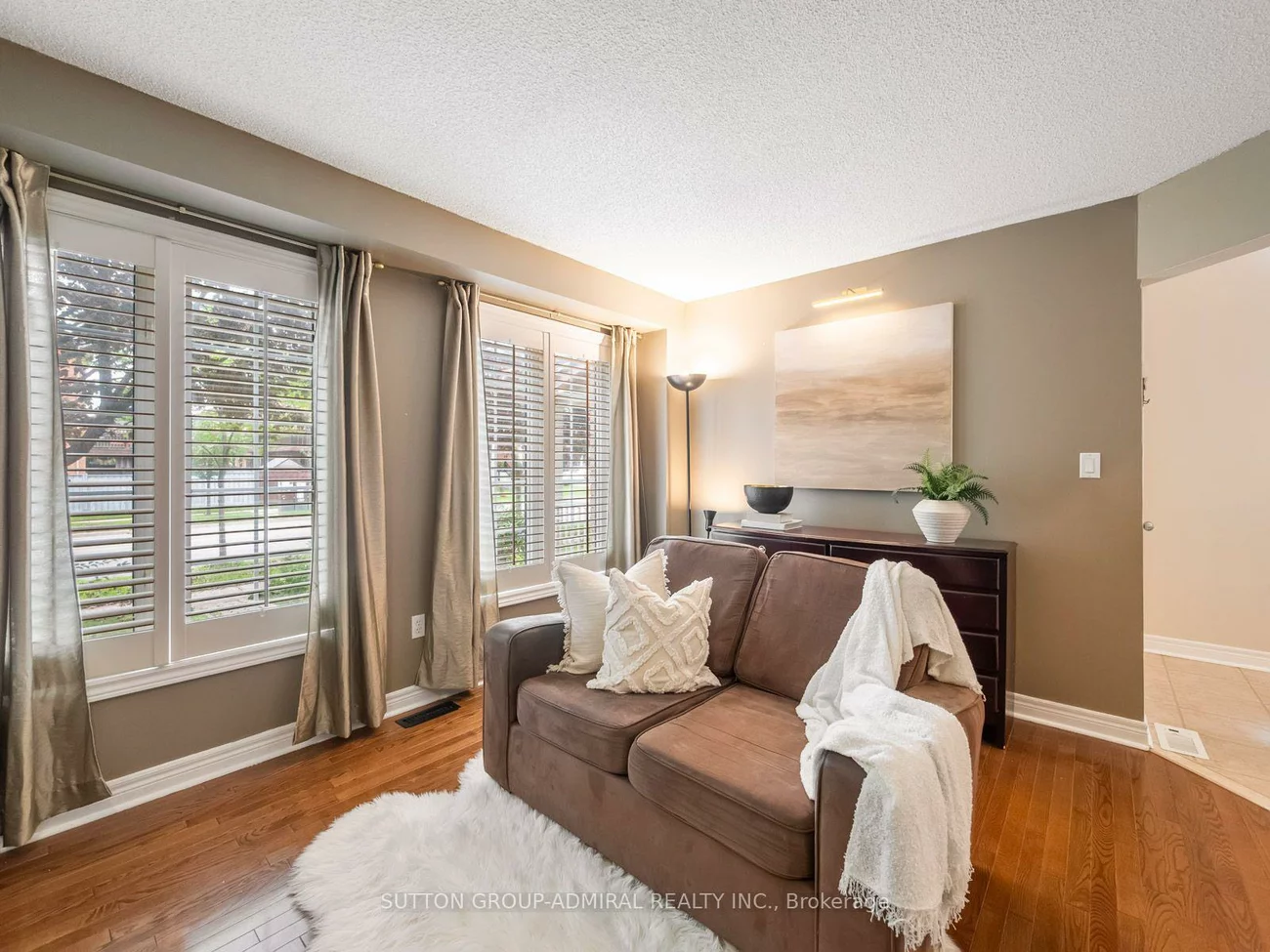 103, America, Vellore Village, Vaughan