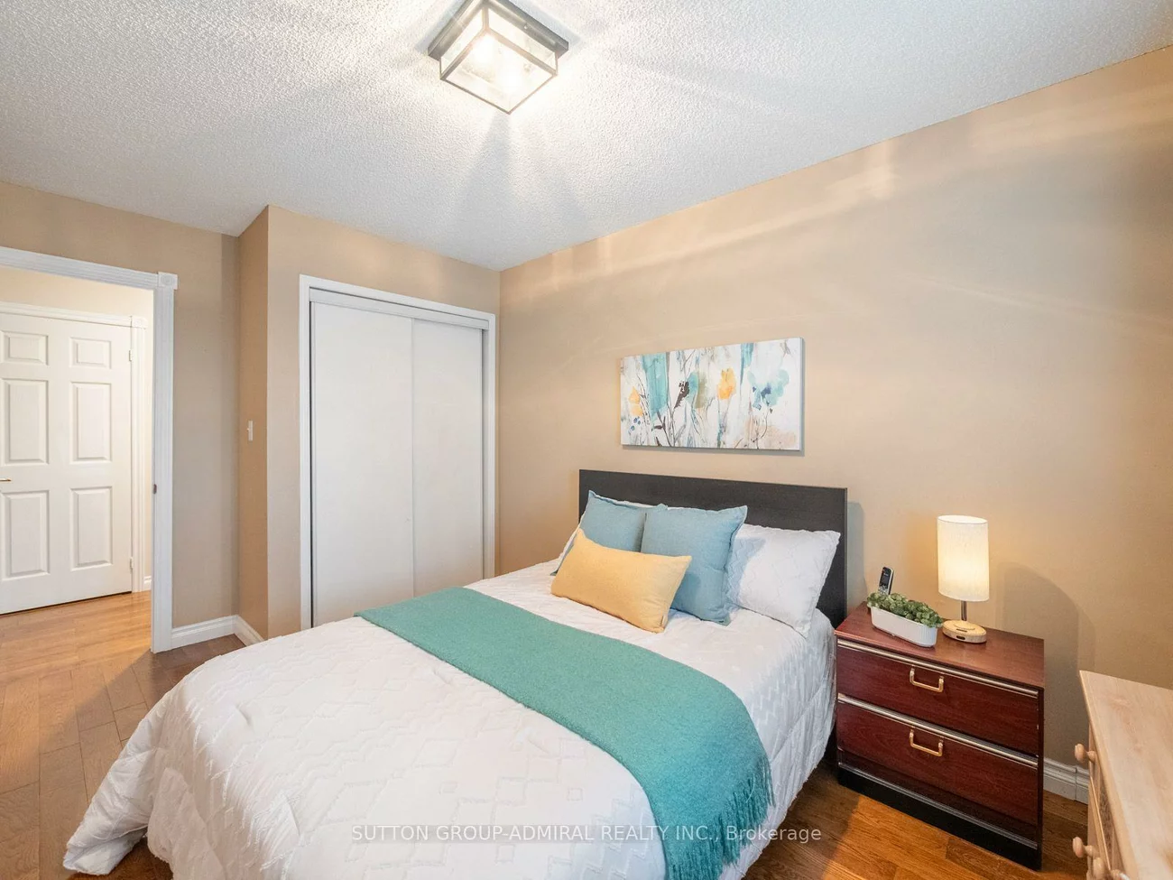 103, America, Vellore Village, Vaughan