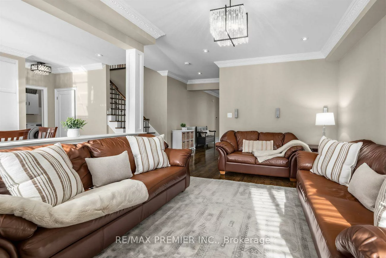 47, Berry, Vellore Village, Vaughan