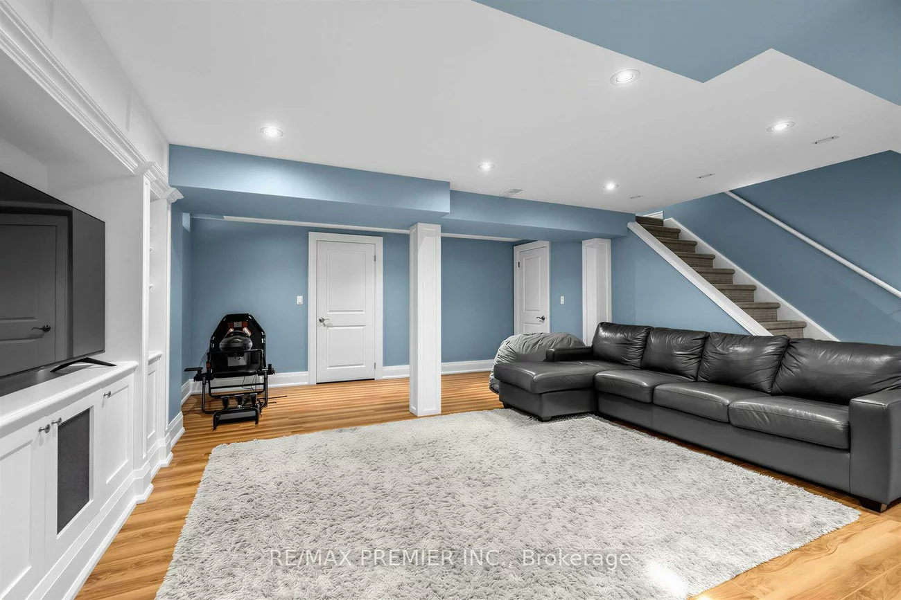 47, Berry, Vellore Village, Vaughan