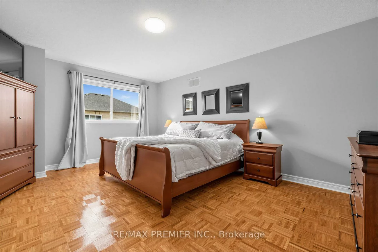 47, Berry, Vellore Village, Vaughan