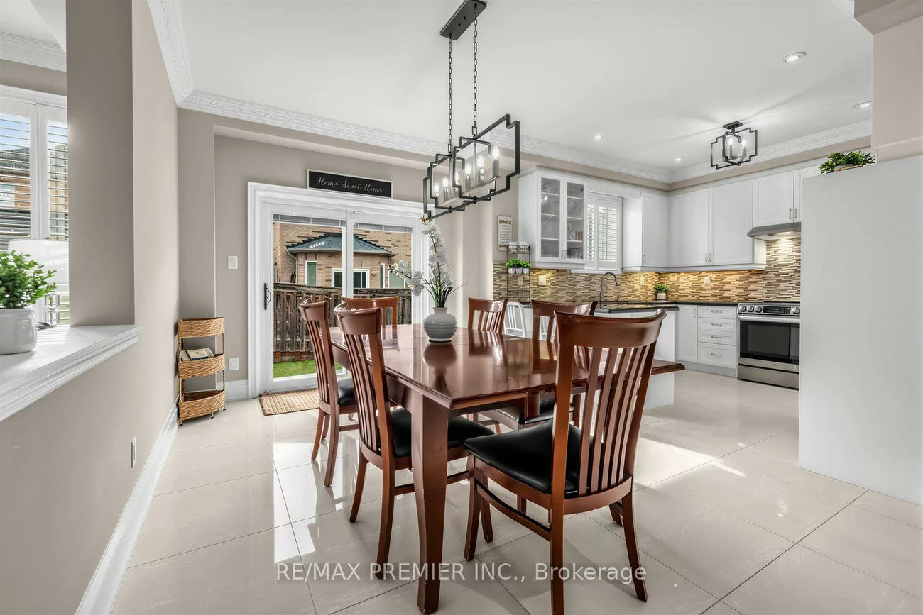 47, Berry, Vellore Village, Vaughan