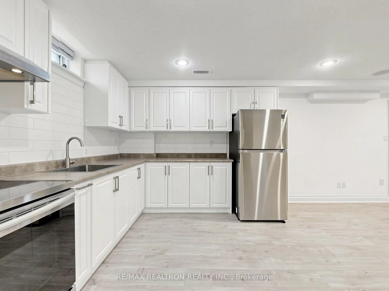 75, Langtry, Uplands, Vaughan