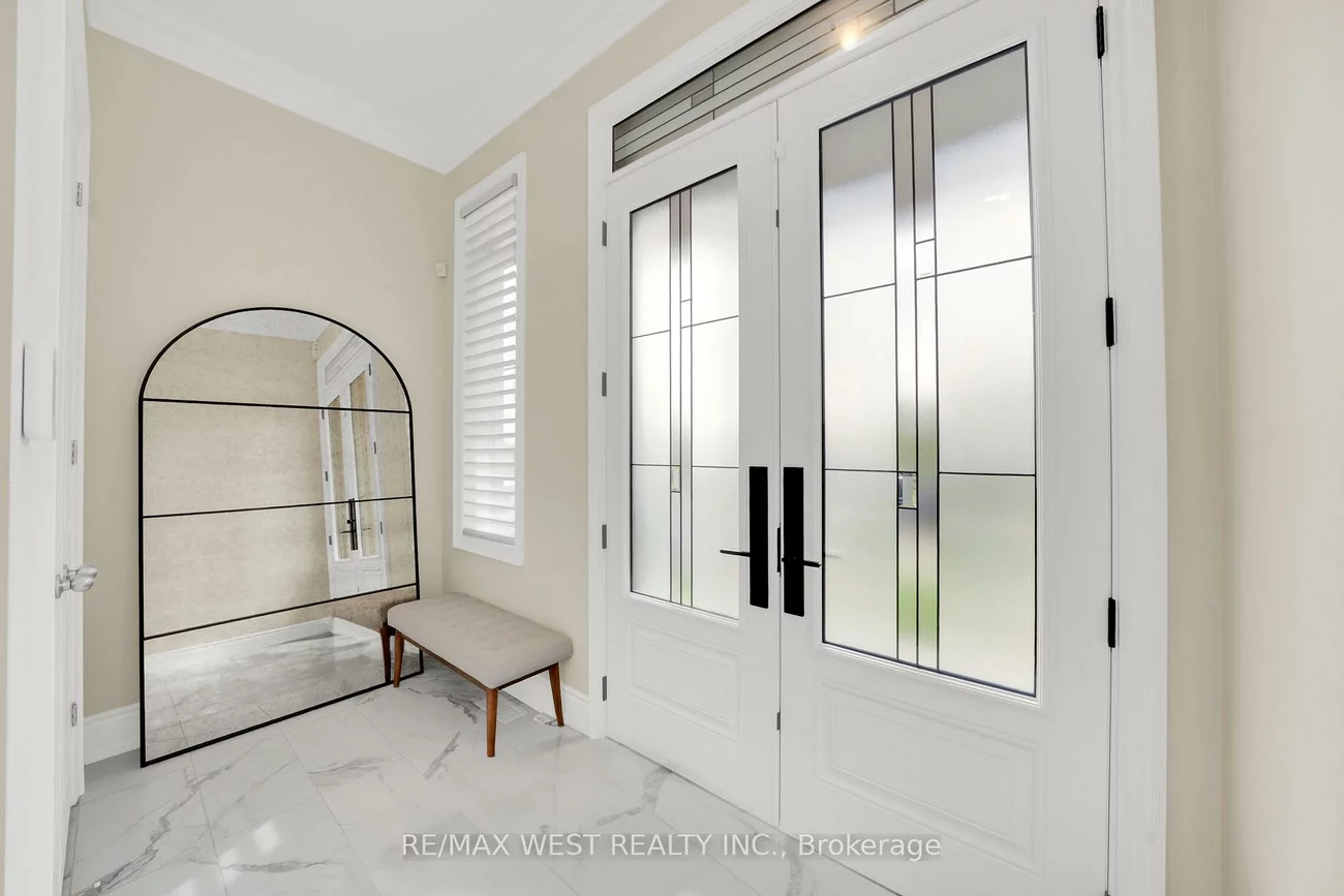 201, Bellefond, Kleinburg, Vaughan