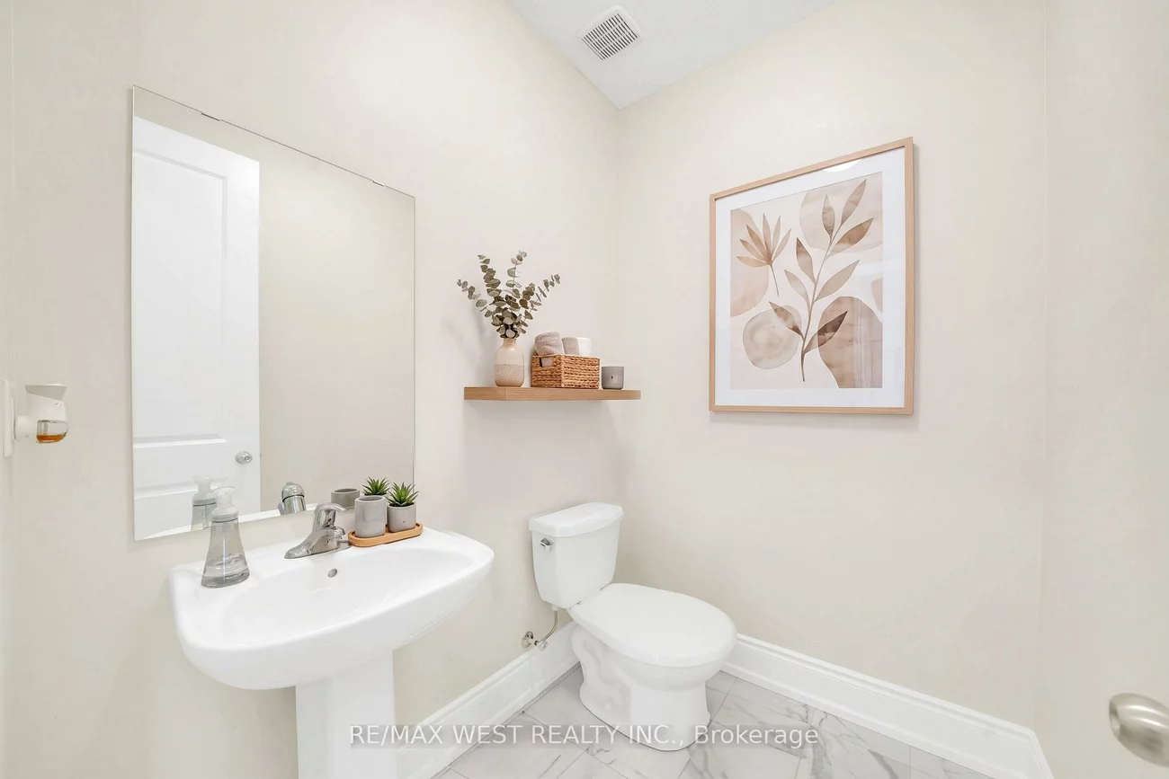 201, Bellefond, Kleinburg, Vaughan