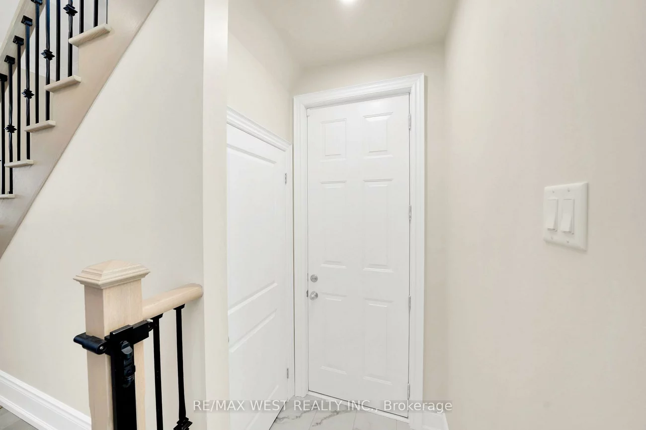 201, Bellefond, Kleinburg, Vaughan