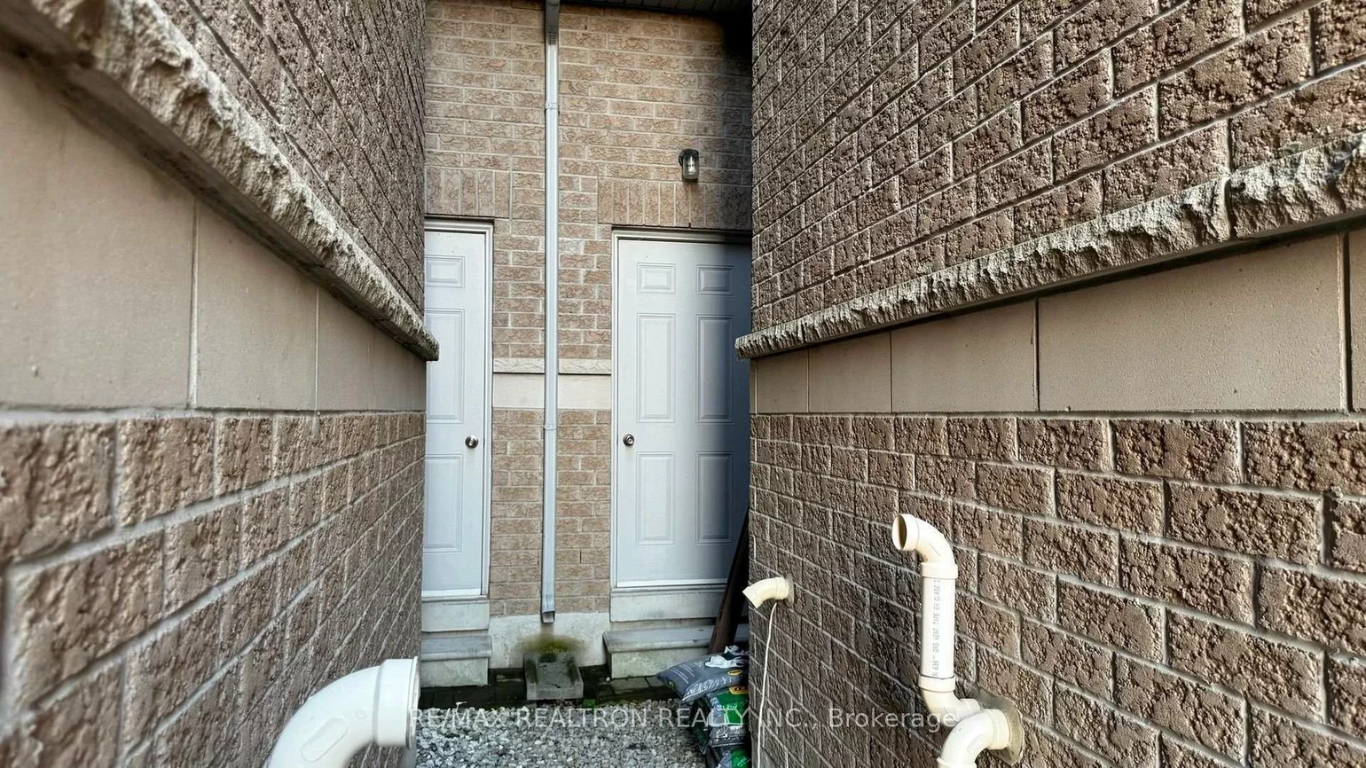 103, Alexie, Vellore Village, Vaughan