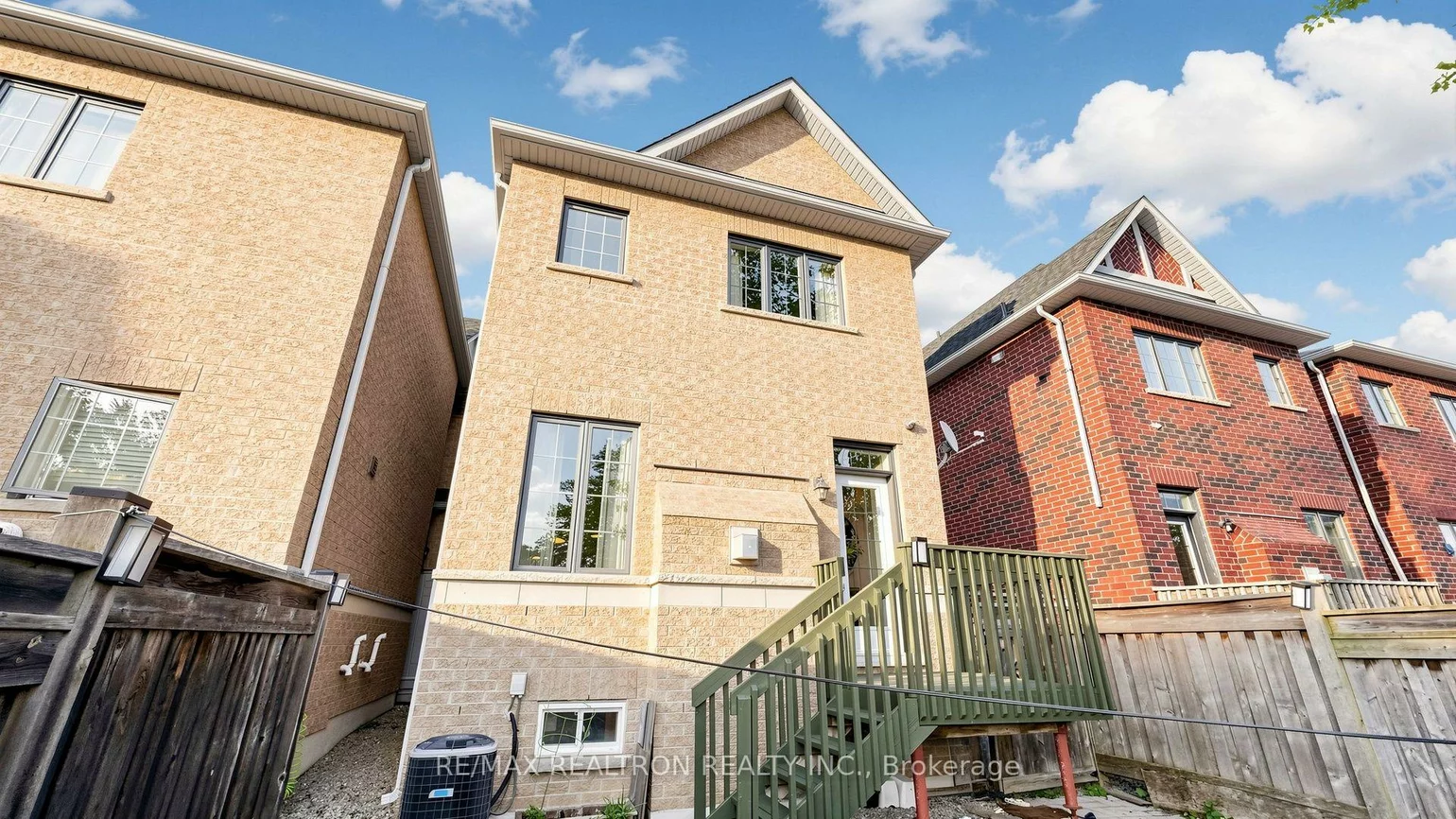 103, Alexie, Vellore Village, Vaughan